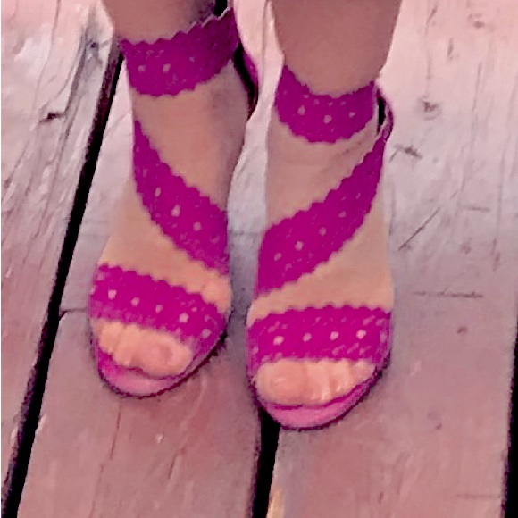 Elegant, fuchsia, Jessica Simpson women’s 
high heels sandals. - Picture 2 of 5